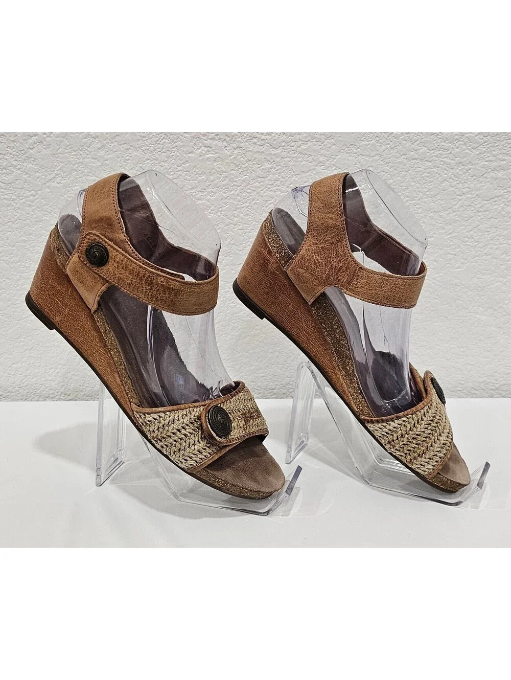 Taos Festival Women’s EU 40 US 9-9.5 Brown Leather Woven Wedge Sandals